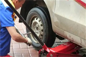 广西附近拖车24小时服务热线电话